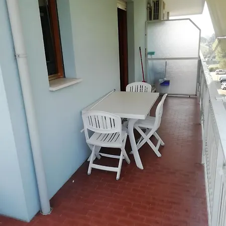 Poolside Serenity-beahost Apartment Bibione